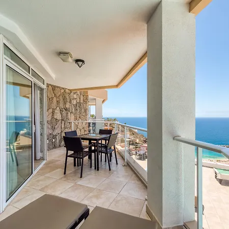 Holiday Club Vista Amadores 4* Amadores