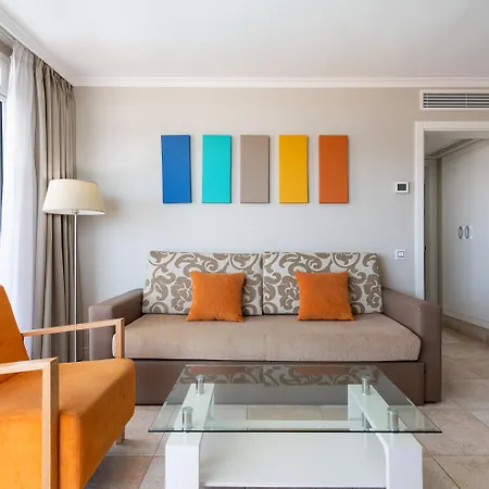 Holiday Club Vista Amadores Aparthotel 4*