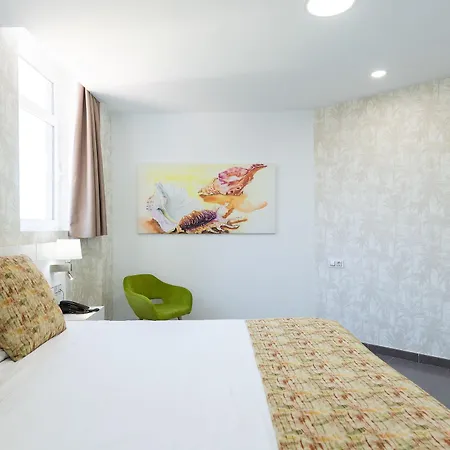 Holiday Club Vista Amadores Aparthotel 4*