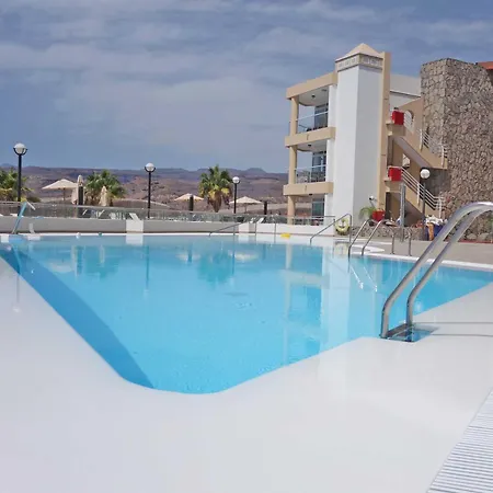Holiday Club Vista Amadores Aparthotel 4*