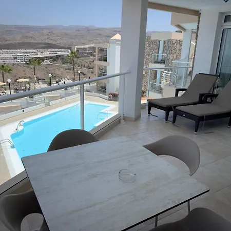 Club Vista מלון דירות 4*