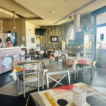 Club Vista מלון דירות 4*