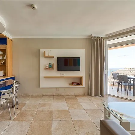 Holiday Club Vista Amadores Aparthotel 4*