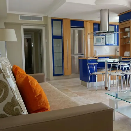 Club Vista Апарт-отель Амадорес